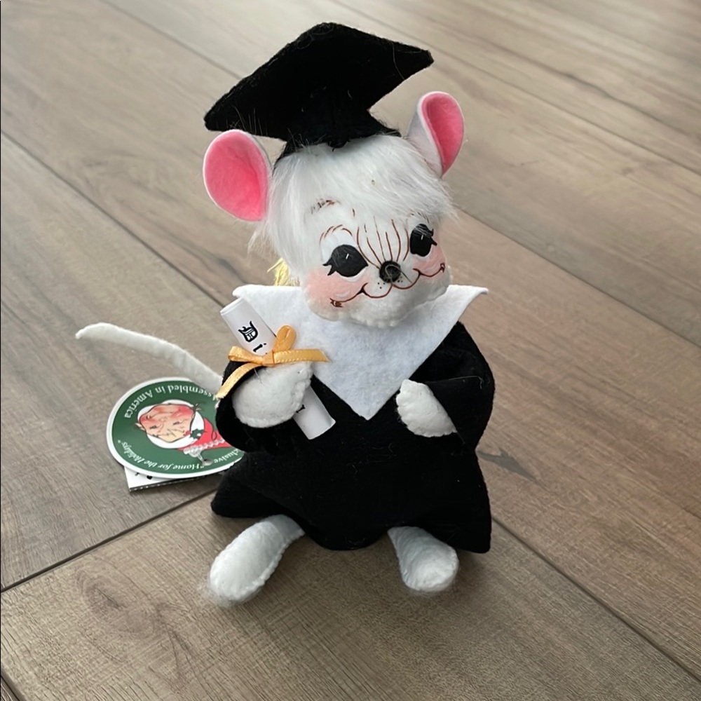 Annalee Black and White Graduation Mouse Plush Figure 6 inch